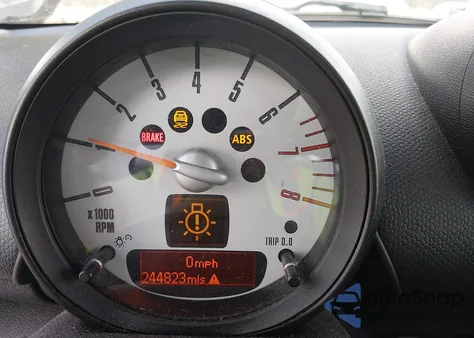 2013 Mini Countryman Cooper S from USA, damaged, VIN WMWZC3C50DWP51218